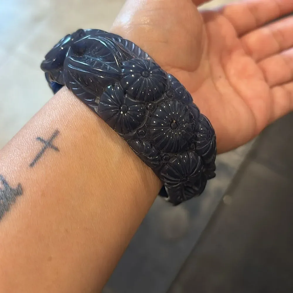 Patricia Nash Midnight Navy Blue Carved Floral Resin Bangle Bracelet​​